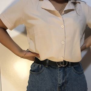 Short-sleeve blouse